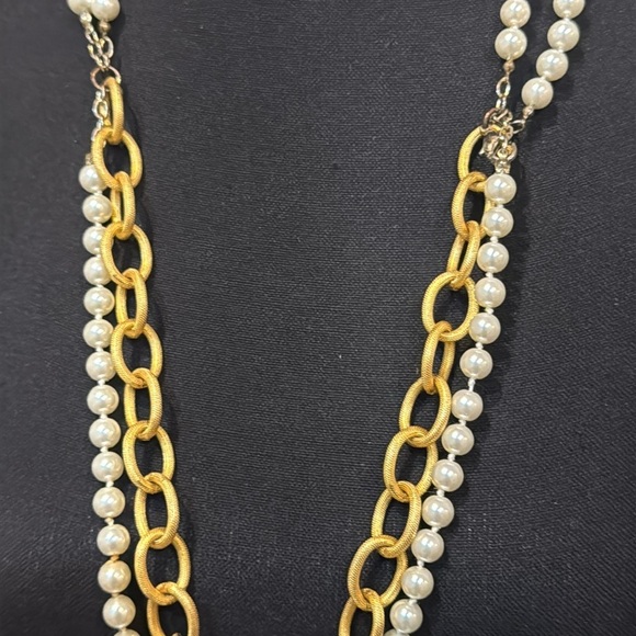 VINTAGE GOLDTONE CHAIN FAUX PEARLS CHUNKY LAYERED STATEMENT NECKLACE W PENDANT - Picture 7 of 9